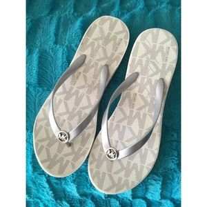 Michael Kors Silver and White Flip Flops NWT